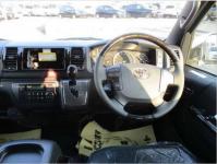 TOYOTA HIACE VAN 2019