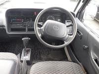 TOYOTA HIACE VAN 2003