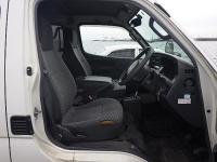 TOYOTA HIACE VAN 2003