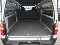 TOYOTA HIACE VAN 2003