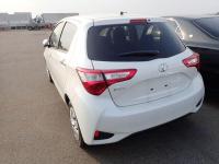 TOYOTA VITZ 2019