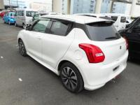 SUZUKI Swift 2017
