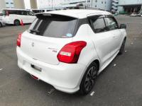 SUZUKI Swift 2017
