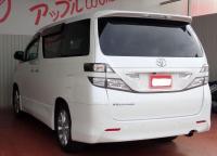 TOYOTA VELLFIRE 2010
