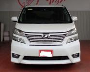 TOYOTA VELLFIRE 2010