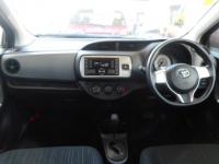 TOYOTA VITZ 2016