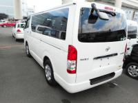 TOYOTA HIACE VAN 2016