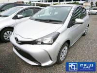 TOYOTA VITZ 2017