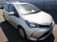 TOYOTA VITZ 2016