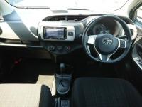 TOYOTA VITZ 2016