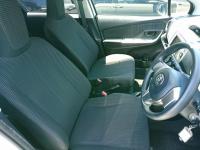 TOYOTA VITZ 2016