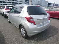 TOYOTA VITZ 2016