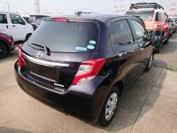 TOYOTA VITZ 2016