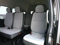 TOYOTA HIACE COMMUTER 2017