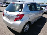 TOYOTA VITZ 2016