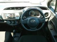 TOYOTA VITZ 2016