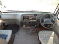 MITSUBISHI ROSA BUS 2001