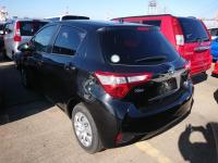 TOYOTA VITZ 2017