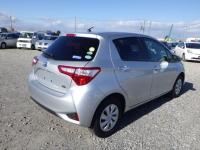 TOYOTA VITZ 2018