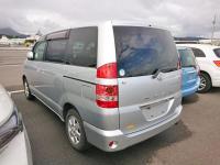 TOYOTA NOAH 2003