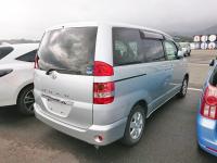 TOYOTA NOAH 2003