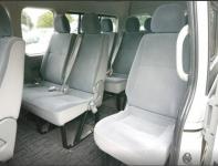 TOYOTA HIACE COMMUTER 2009