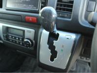 TOYOTA HIACE COMMUTER 2016