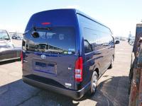 TOYOTA HIACE COMMUTER 2018