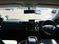 TOYOTA HIACE COMMUTER 2018