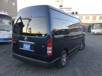 TOYOTA HIACE COMMUTER 2017