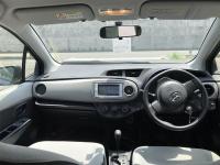 TOYOTA VITZ 2013