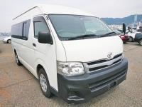 TOYOTA HIACE VAN 2013