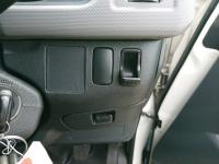 TOYOTA HIACE VAN 2013