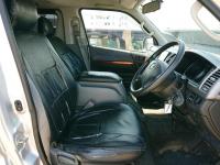 TOYOTA REGIUS VAN 2006