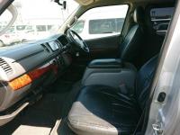 TOYOTA REGIUS VAN 2006