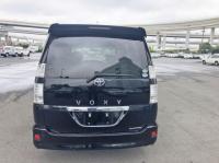 TOYOTA VOXY 2006