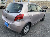 TOYOTA VITZ 2010