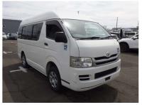 TOYOTA HIACE COMMUTER 2010