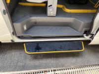 TOYOTA HIACE COMMUTER 2010