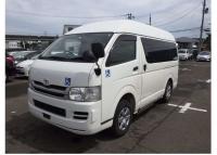TOYOTA HIACE COMMUTER 2010