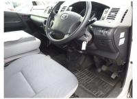 TOYOTA HIACE COMMUTER 2010