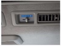 TOYOTA HIACE COMMUTER 2010