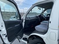 TOYOTA HIACE COMMUTER 2010