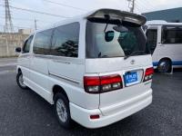 TOYOTA TOURING HIACE 2001