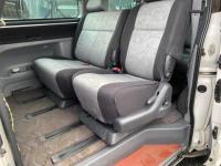 TOYOTA TOURING HIACE 2001