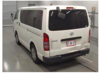 TOYOTA HIACE VAN 2010