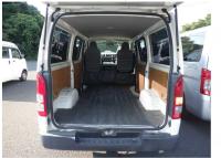 TOYOTA HIACE VAN 2010