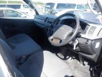 TOYOTA HIACE VAN 2010