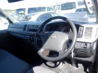 TOYOTA HIACE VAN 2010