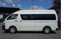 TOYOTA HIACE COMMUTER 2012